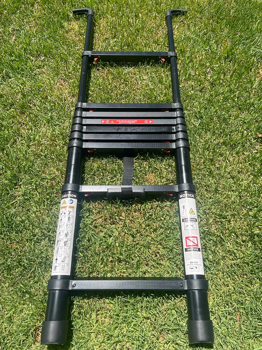 extendable ladder folded